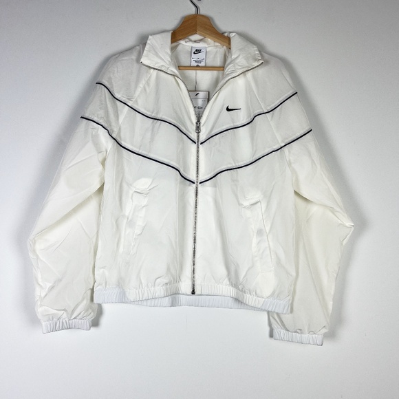 NEW Nike Women's Loose Oversized Fit UPF 40+ Full Zip Windbreaker Jacket White - Picture 1 of 4